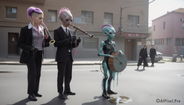 A alien captured in a dynamic day