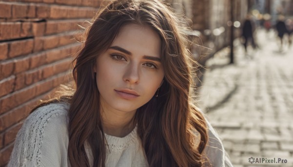 1girl,solo,long hair,looking at viewer,smile,brown hair,shirt,brown eyes,jewelry,closed mouth,white shirt,upper body,earrings,outdoors,blurry,sweater,lips,depth of field,blurry background,portrait,freckles,realistic,nose,brick wall,bangs,day,sunlight,thick eyebrows,bokeh