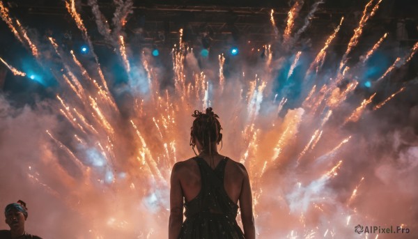 1girl,short hair,black hair,1boy,dress,bare shoulders,earrings,sky,sleeveless,solo focus,cloud,dark skin,hair bun,from behind,black dress,night,sleeveless dress,back,single hair bun,dark-skinned male,backless outfit,arms at sides,facing away,backless dress,halter dress,jewelry,upper body,grey hair,halterneck,updo