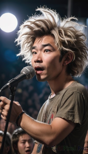 solo,short hair,open mouth,blonde hair,shirt,1boy,holding,brown eyes,jewelry,upper body,white hair,short sleeves,male focus,teeth,solo focus,blurry,bracelet,lips,depth of field,blurry background,moon,ring,t-shirt,child,microphone,full moon,realistic,nose,music,holding microphone,singing,print shirt,microphone stand,real life insert,concert,multicolored hair,earrings,two-tone hair,night,facial hair