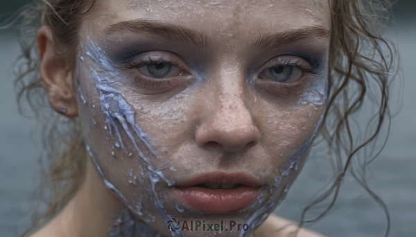 1girl,solo,long hair,looking at viewer,blue eyes,blonde hair,brown hair,jewelry,braid,earrings,parted lips,water,blurry,lips,wet,grey eyes,eyelashes,blurry background,portrait,close-up,freckles,realistic,teeth,nose