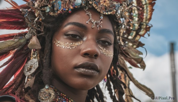 1girl,solo,long hair,looking at viewer,brown hair,black hair,hair ornament,brown eyes,jewelry,earrings,outdoors,parted lips,sky,teeth,day,cloud,dark skin,necklace,blurry,black eyes,dark-skinned female,blue sky,lips,depth of field,blurry background,feathers,crown,gem,portrait,beads,realistic,headdress,feather hair ornament,very dark skin,dreadlocks,1boy,closed mouth,male focus,dark-skinned male,close-up,native american