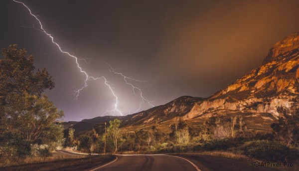 Image of a lightning in a fresh outdoors