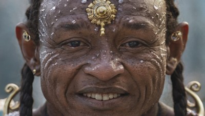 solo,long hair,looking at viewer,smile,black hair,hair ornament,1boy,jewelry,braid,male focus,earrings,parted lips,teeth,dark skin,water,blurry,black eyes,lips,wet,blurry background,chain,piercing,dark-skinned male,portrait,close-up,water drop,realistic,wet hair,pointy ears,grin,twin braids,facial hair,clenched teeth,old,old man