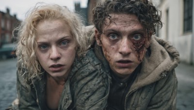 1girl,looking at viewer,short hair,blue eyes,blonde hair,black hair,1boy,jacket,upper body,outdoors,parted lips,dark skin,hood,mole,blurry,lips,coat,fur trim,depth of field,blurry background,scar,ground vehicle,messy hair,motor vehicle,freckles,science fiction,curly hair,realistic,red lips,car,road,open mouth,shirt,open clothes,teeth,day,grey eyes,black shirt,blood,makeup,siblings,lipstick,building,wide-eyed,blood on face,brother and sister,dirty,dirty face