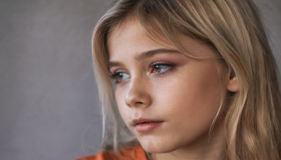 1girl,solo,long hair,blue eyes,blonde hair,simple background,brown hair,brown eyes,closed mouth,grey background,blurry,lips,looking to the side,grey eyes,eyelashes,looking away,portrait,close-up,realistic,nose,bangs,parted lips,looking afar