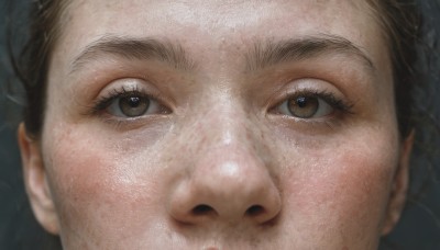 1girl,solo,looking at viewer,brown hair,black hair,brown eyes,blurry,lips,eyelashes,portrait,close-up,reflection,realistic,eye focus,freckles