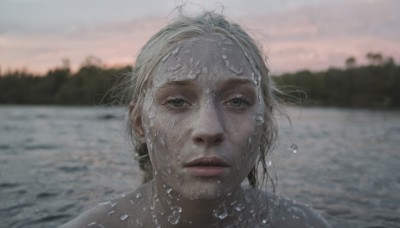 1girl,solo,long hair,looking at viewer,blonde hair,green eyes,outdoors,parted lips,sky,water,blurry,lips,wet,grey eyes,depth of field,blurry background,ocean,portrait,freckles,water drop,realistic,wet hair,short hair,white hair,grey hair,eyelashes,close-up,sunset