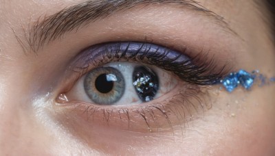 1girl,solo,looking at viewer,blue eyes,eyelashes,gem,close-up,1other,reflection,realistic,blue gemstone,eye focus