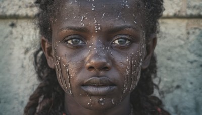 1girl,solo,long hair,looking at viewer,blue eyes,brown hair,black hair,1boy,closed mouth,braid,male focus,dark skin,water,blurry,lips,wet,grey eyes,blurry background,portrait,freckles,reflection,realistic,parted lips,teeth,dark-skinned female,close-up