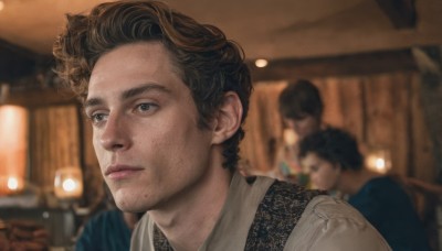 short hair,blue eyes,brown hair,black hair,1boy,closed mouth,upper body,male focus,multiple boys,solo focus,indoors,2boys,blurry,lips,depth of field,blurry background,3boys,portrait,freckles,curly hair,realistic,nose,multiple girls,shirt,2girls,white shirt,looking to the side,grey eyes,looking away,looking afar,ceiling