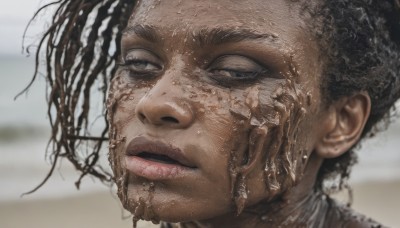 solo,short hair,black hair,1boy,brown eyes,male focus,parted lips,teeth,dark skin,blurry,black eyes,lips,wet,blurry background,dark-skinned male,portrait,realistic,grey eyes,looking away,close-up